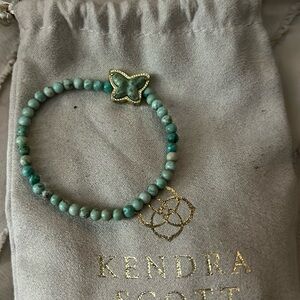 Butterfly bead bracelet